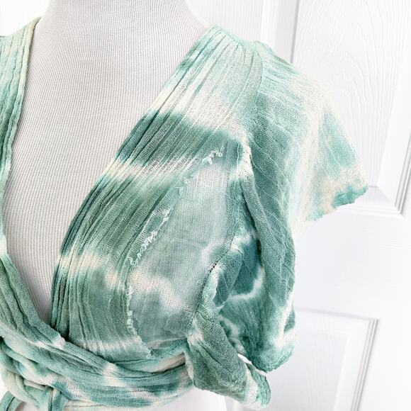 Jen's Pirate Booty Tie Dye Grenada Crop Top - Picture 3 of 8